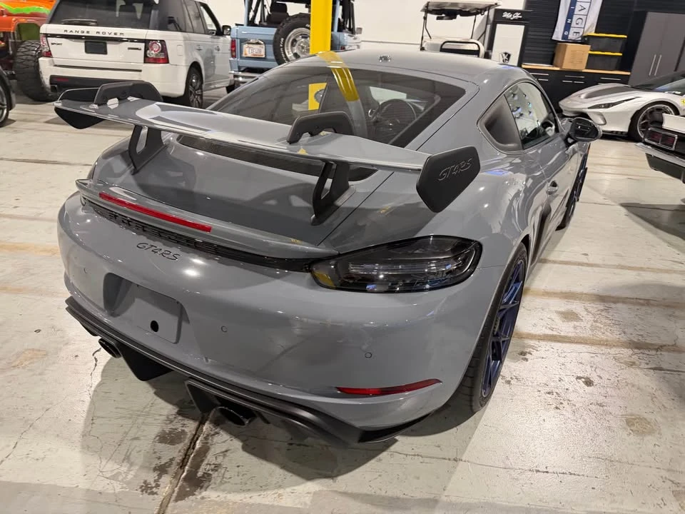 2023 Porsche 718 Cayman GT4 RS - Image 8 of 8