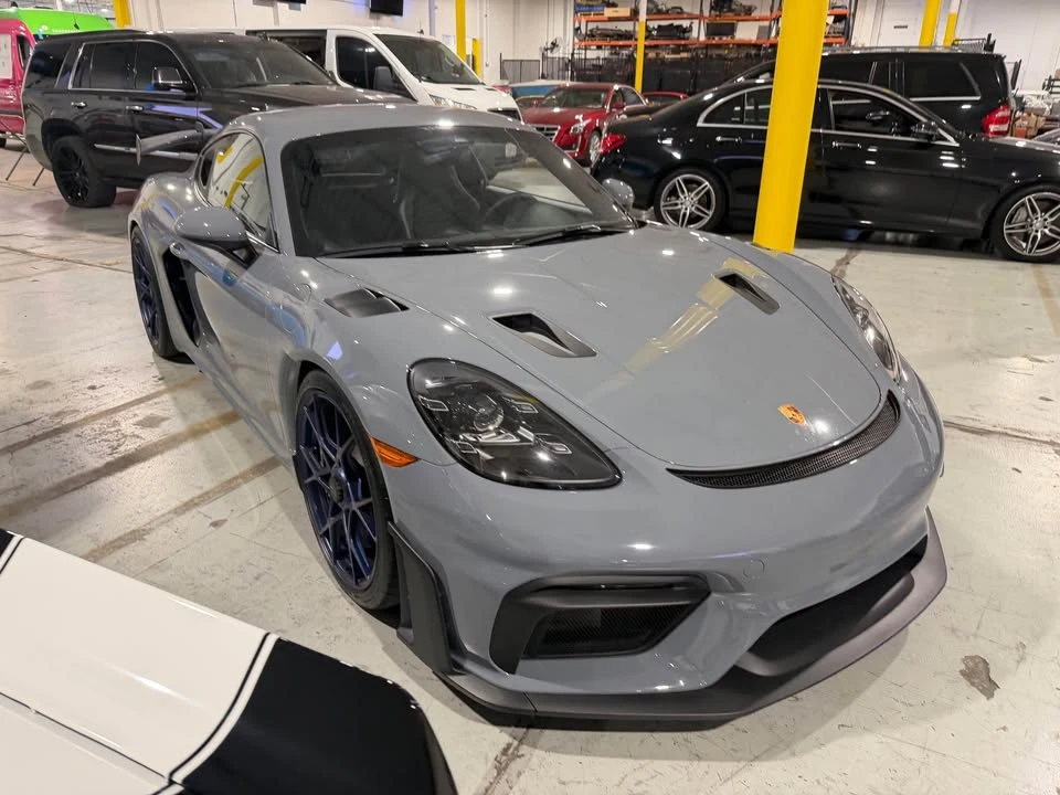 2023 Porsche 718 Cayman GT4 RS - Image 5 of 8