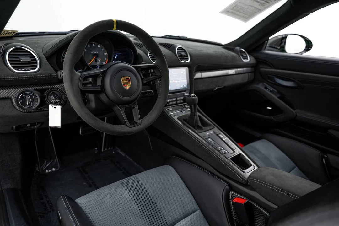 2023 Porsche 718 Cayman GT4 RS - Image 4 of 5