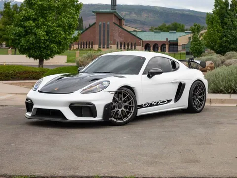2023 Porsche 718 Cayman GT4 RS