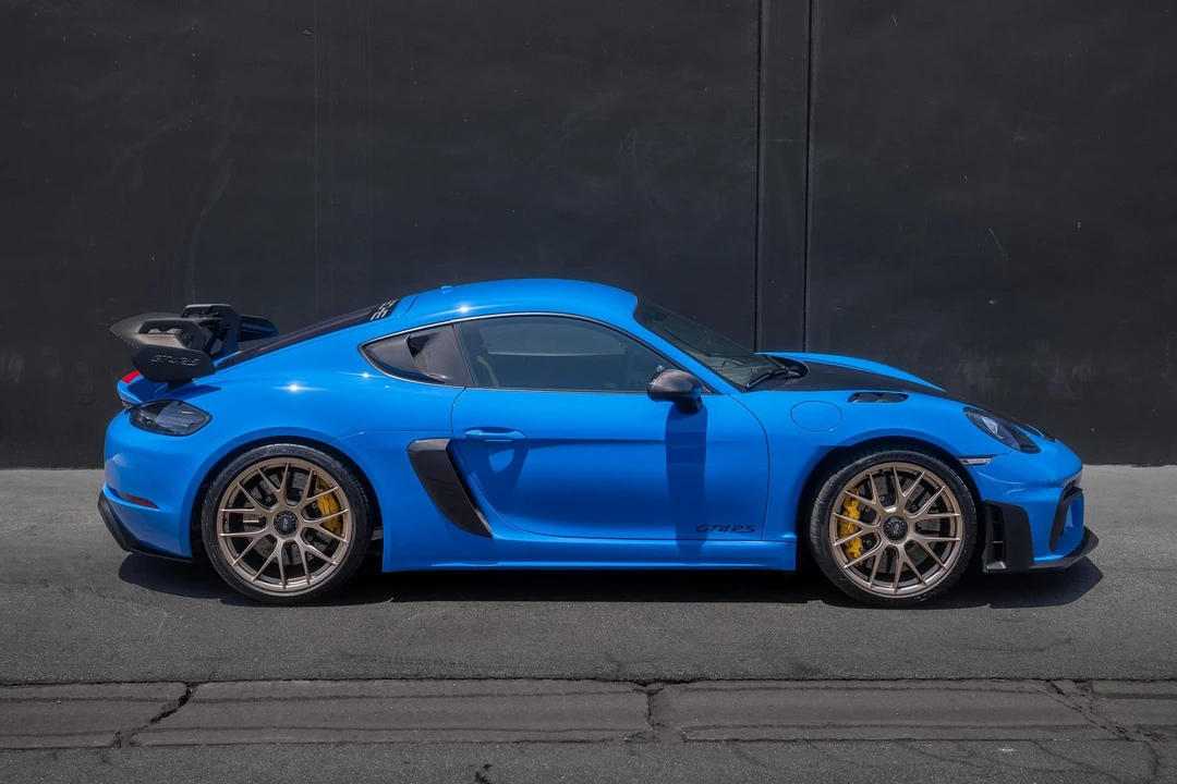 2023 Porsche 718 Cayman GT4 RS - Image 7 of 26