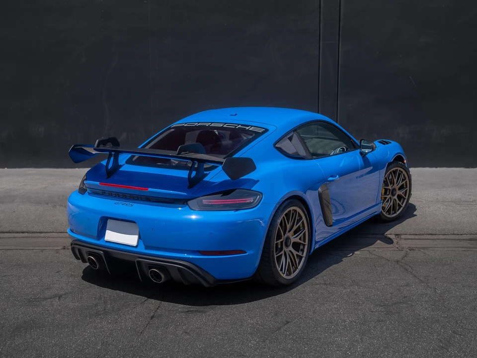 2023 Porsche 718 Cayman GT4 RS - Image 11 of 26