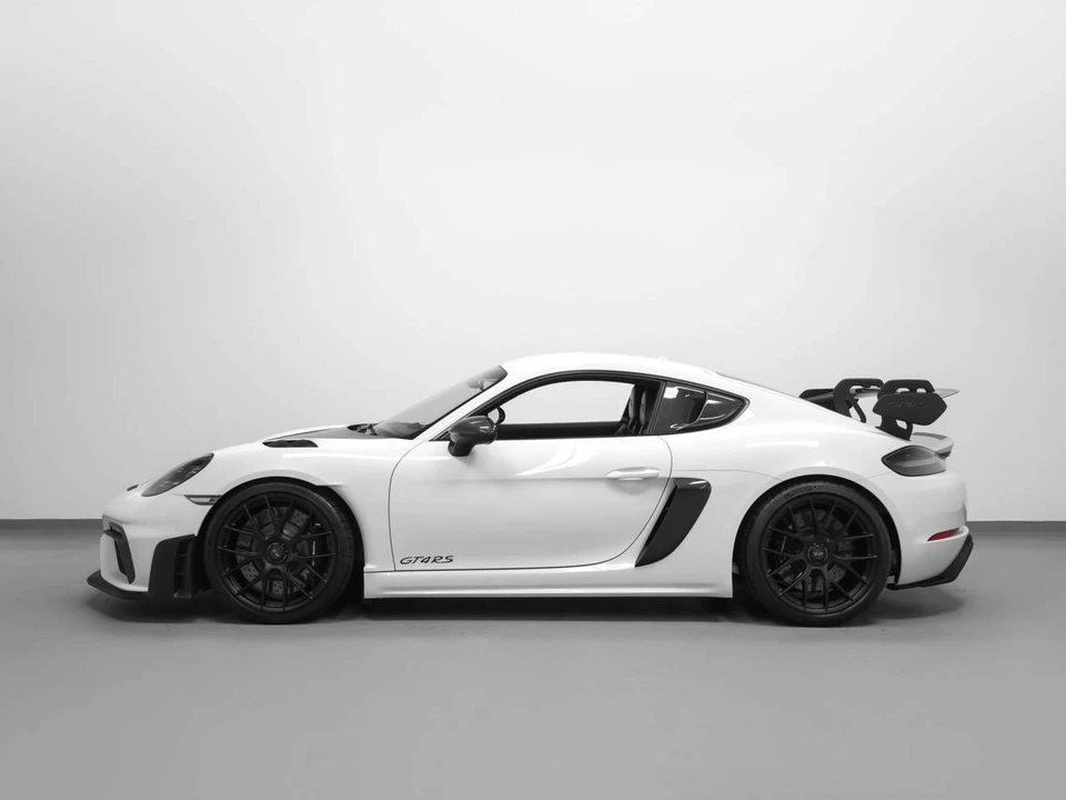 2023 Porsche 718 Cayman GT4 RS - Image 2 of 5