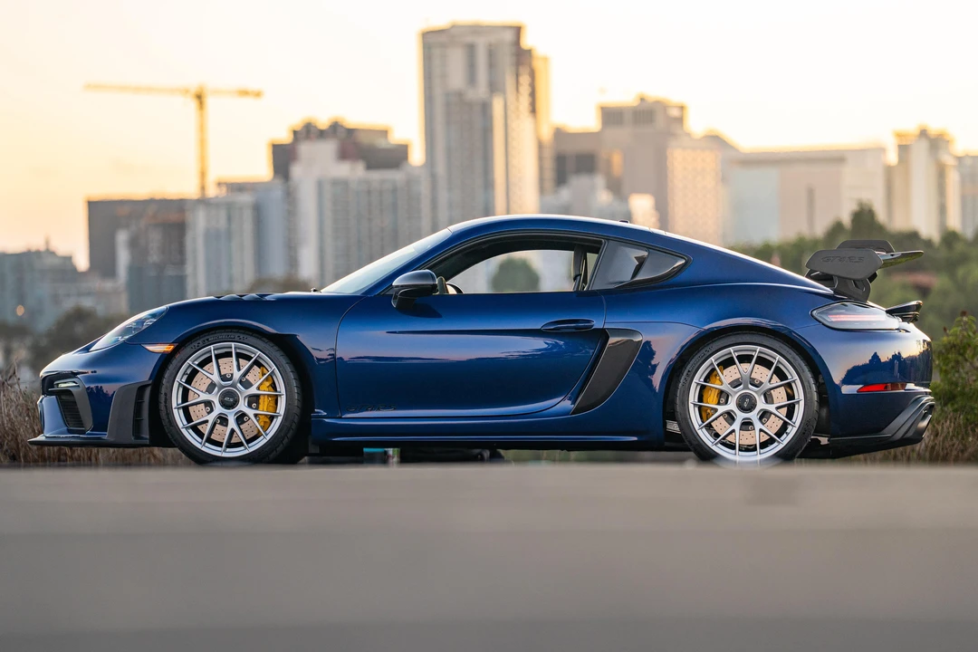 2023 Porsche 718 Cayman GT4 RS - Image 22 of 31