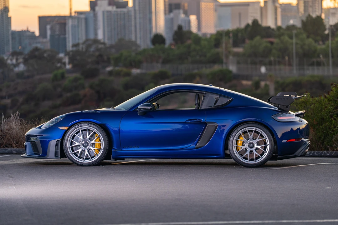 2023 Porsche 718 Cayman GT4 RS - Image 19 of 31