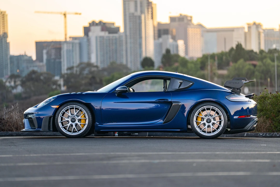 2023 Porsche 718 Cayman GT4 RS - Image 21 of 31