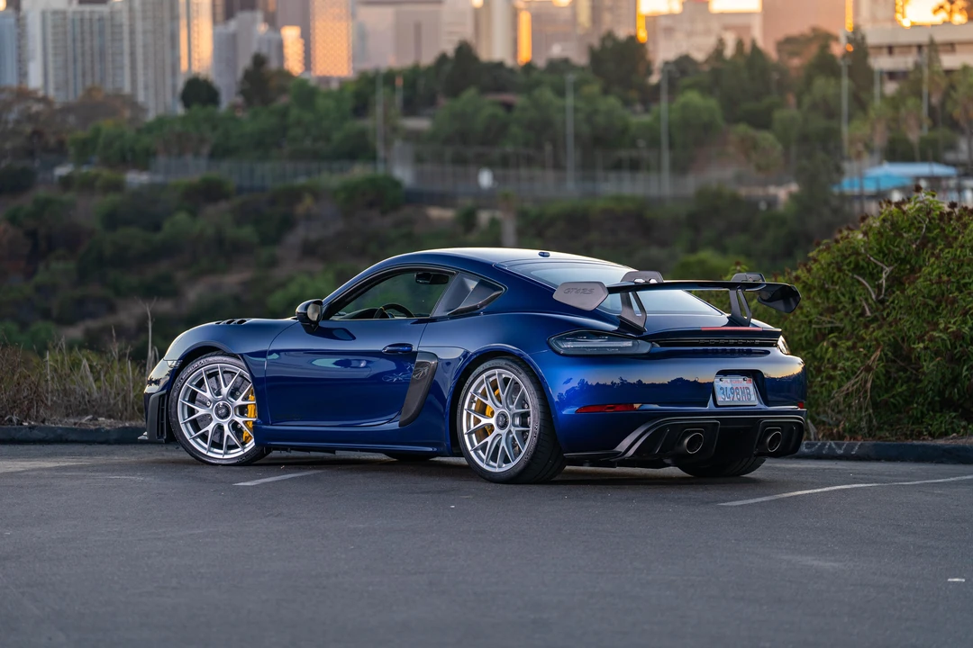 2023 Porsche 718 Cayman GT4 RS - Image 26 of 31