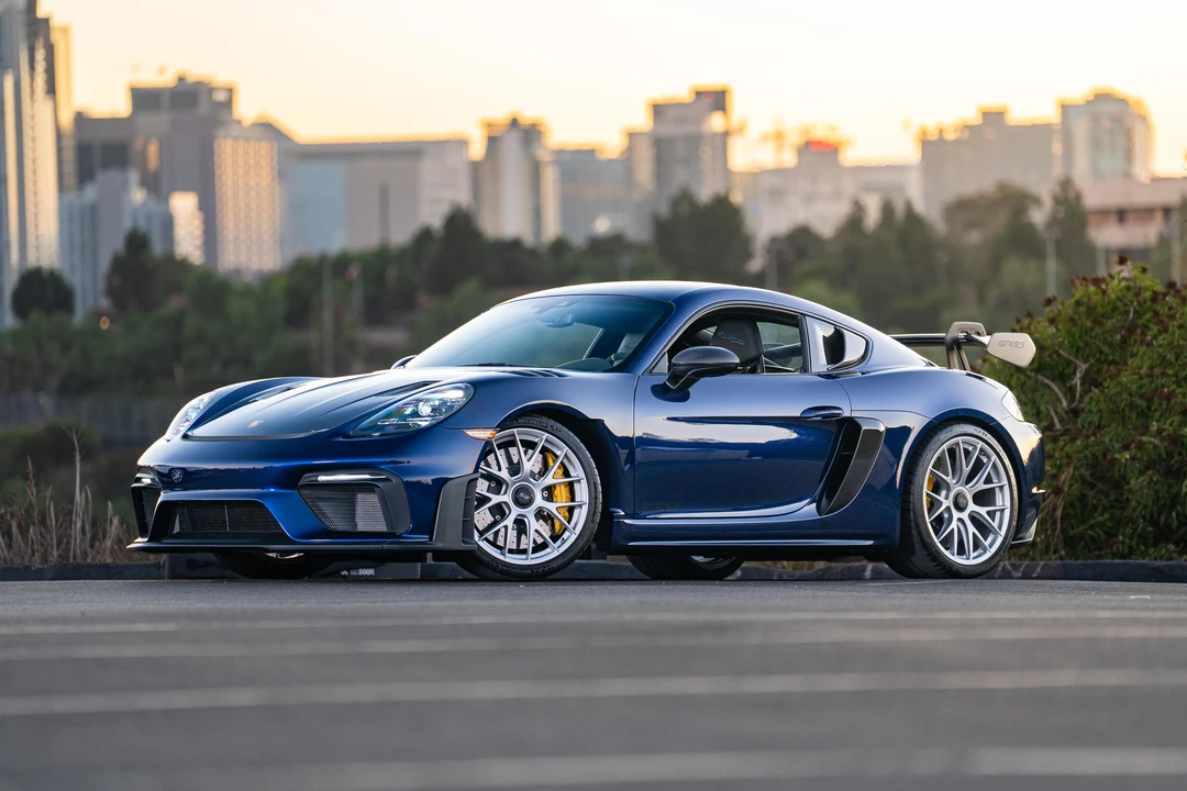 2023 Porsche 718 Cayman GT4 RS - Image 17 of 31