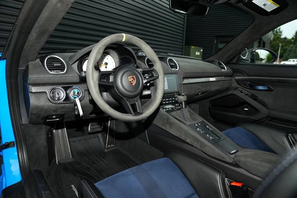 2023 Porsche 718 Cayman GT4 RS - Image 4 of 5