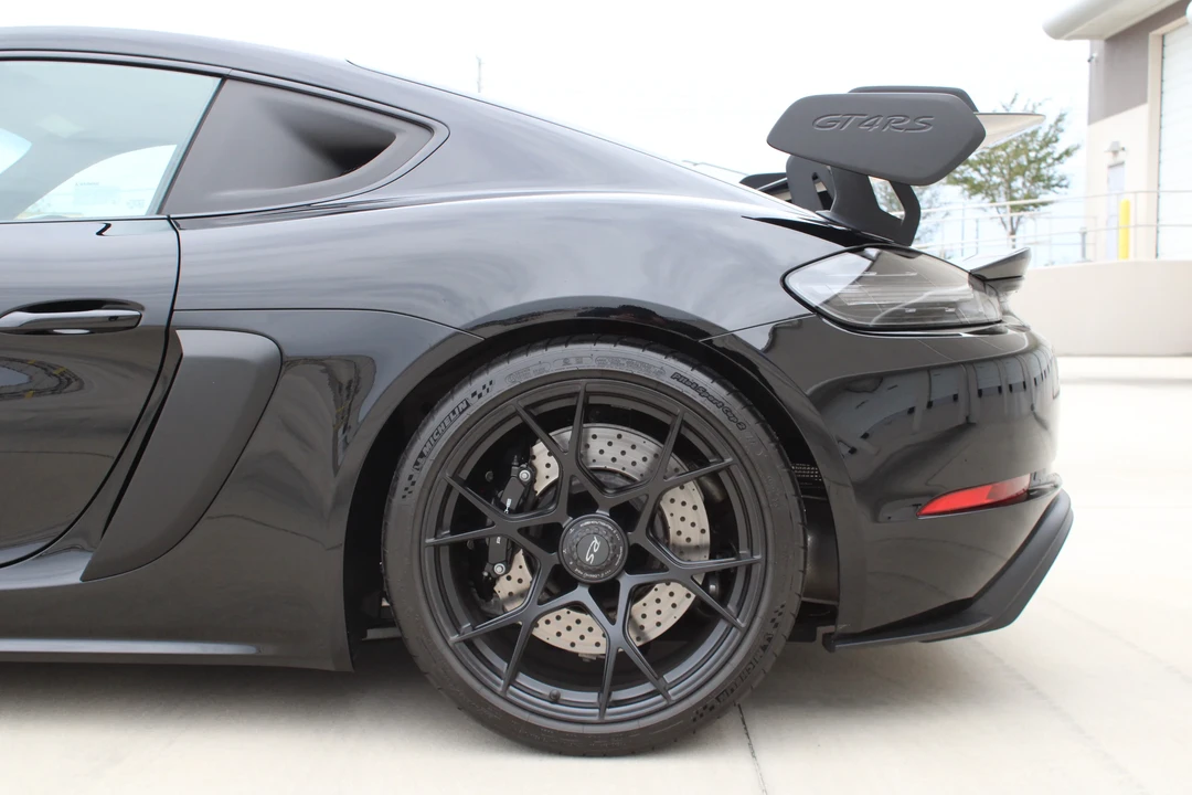 2023 Porsche 718 Cayman GT4 RS - Image 11 of 31