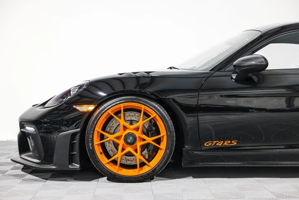 2023 Porsche - Image 15 of 31