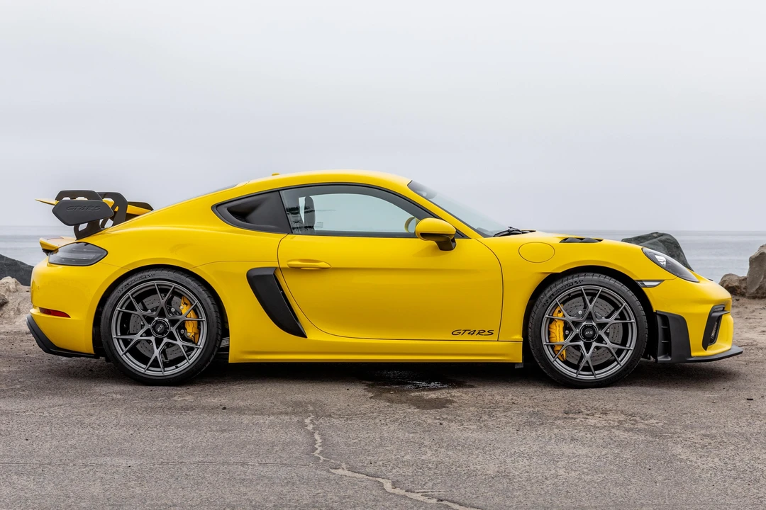 2023 Porsche 718 Cayman GT4 RS - Image 9 of 31
