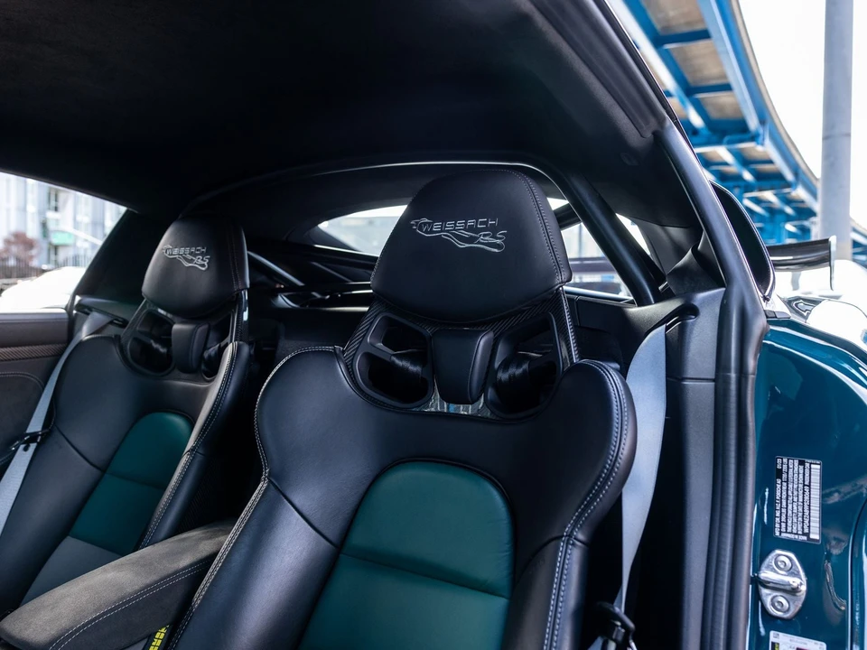 2023 Porsche 718 Cayman GT4 RS - Image 5 of 31