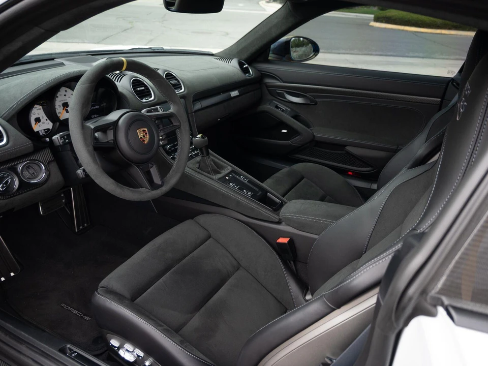 2023 Porsche 718 Cayman GT4 RS - Image 4 of 25