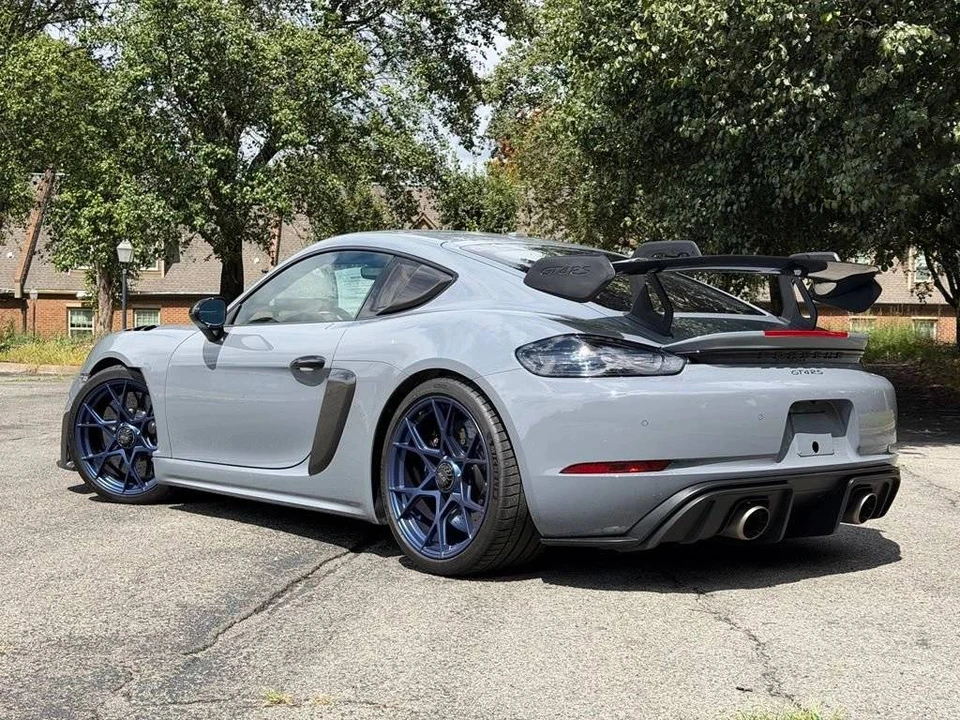 2023 Porsche 718 Cayman GT4 RS - Image 3 of 5
