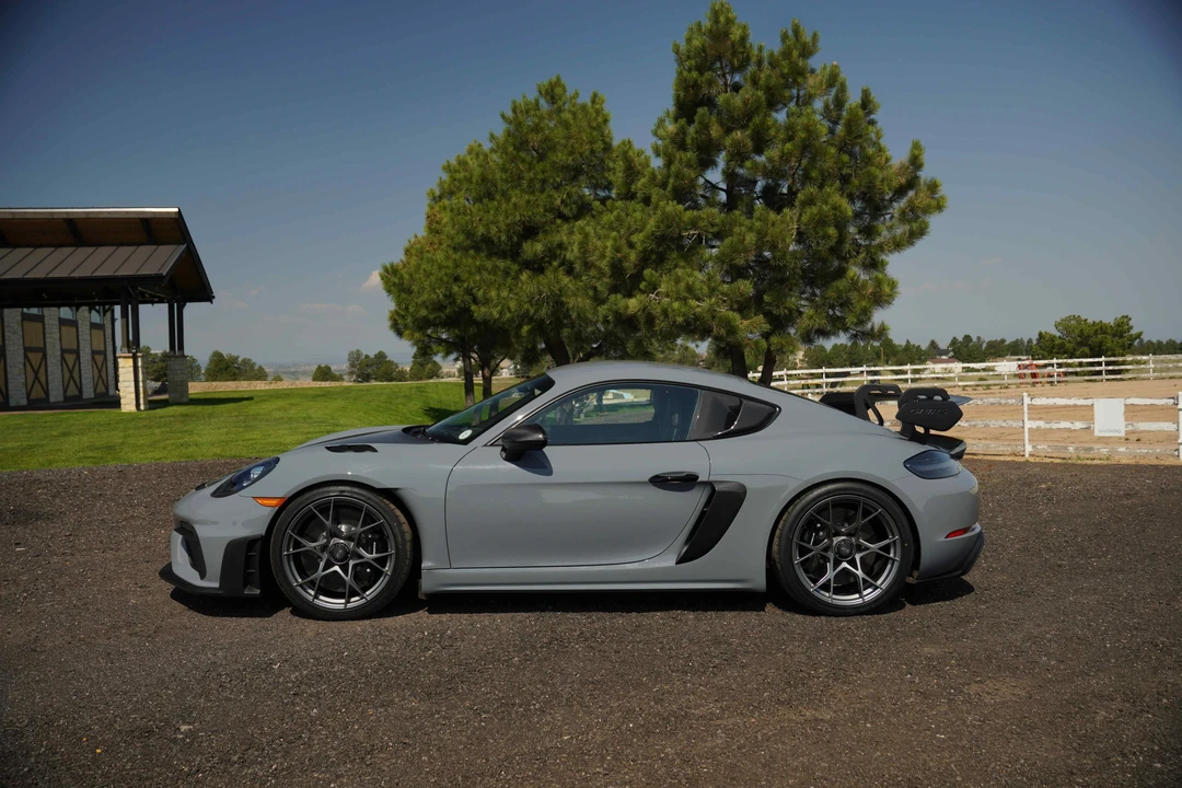 2023 Porsche 718 Cayman GT4 RS - Image 21 of 31