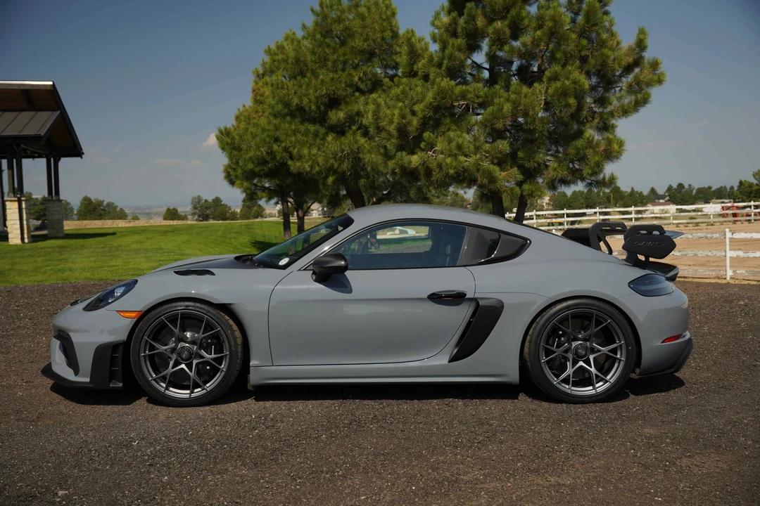 2023 Porsche 718 Cayman GT4 RS - Image 5 of 31