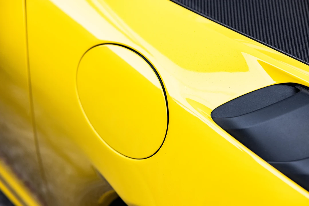 2023 Porsche 718 Cayman GT4 RS - Image 28 of 31