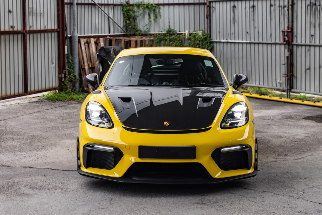 2023 Porsche 718 Cayman GT4 RS - Image 14 of 31