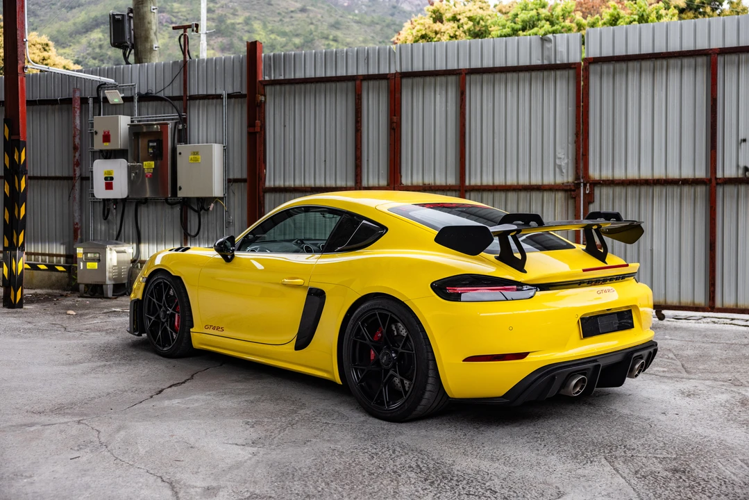2023 Porsche 718 Cayman GT4 RS - Image 5 of 31