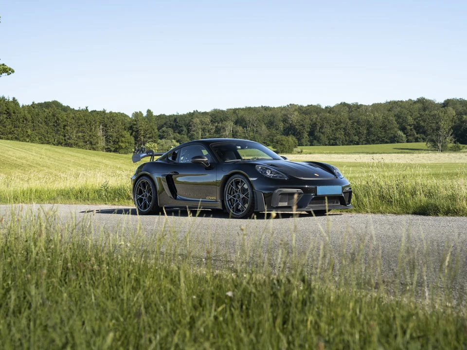 2023 Porsche 718 Cayman GT4 RS - Image 13 of 31