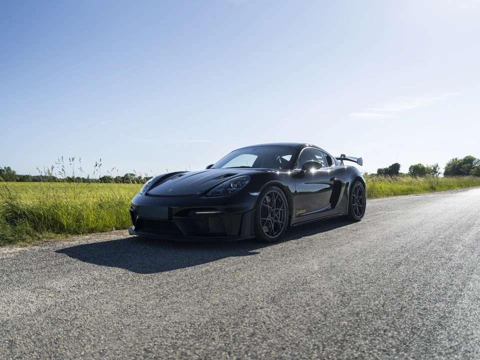 2023 Porsche 718 Cayman GT4 RS - Image 2 of 31