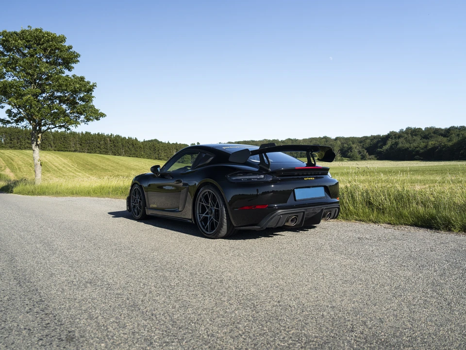 2023 Porsche 718 Cayman GT4 RS - Image 4 of 31