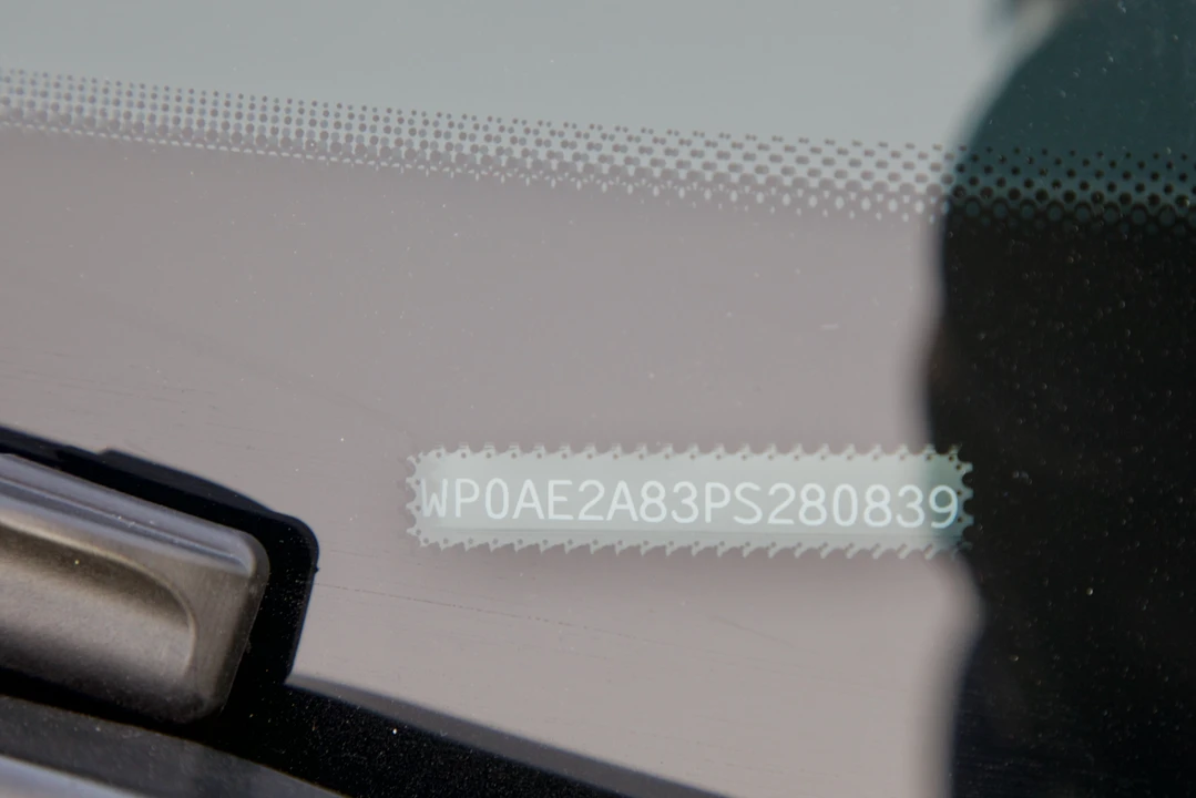 2023 Porsche 718 Cayman GT4 RS - Image 17 of 31