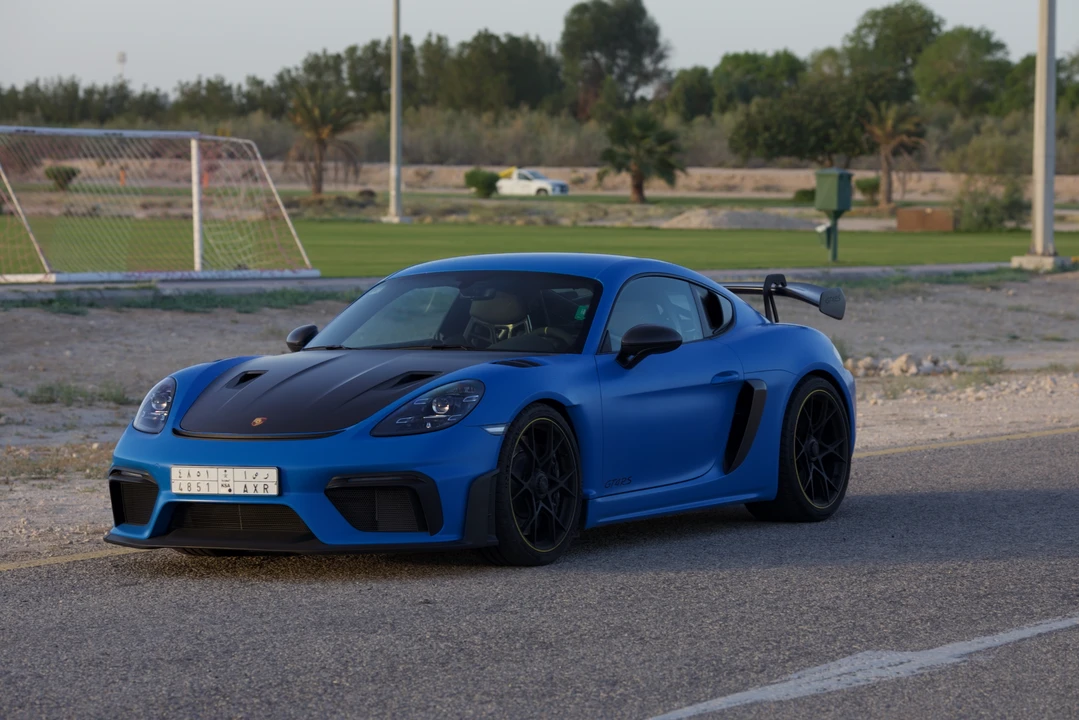 2023 Porsche 718 Cayman GT4 RS - Image 9 of 31