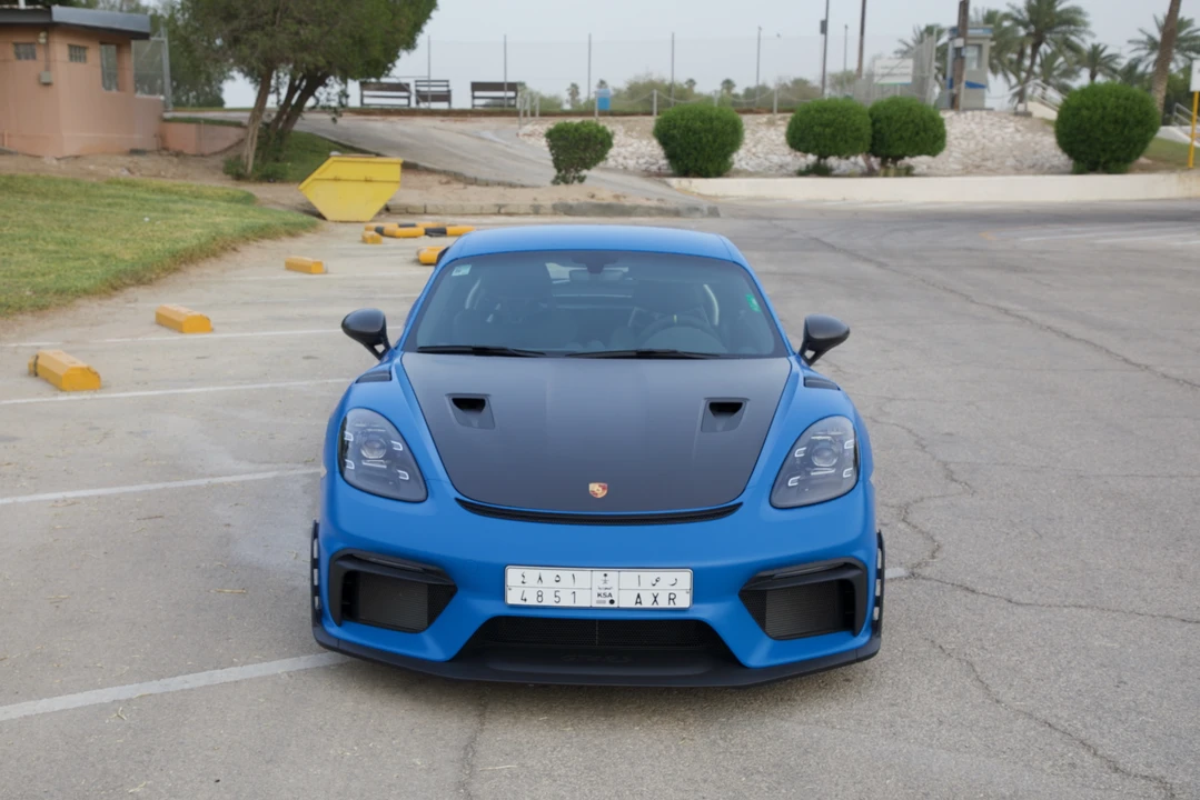 2023 Porsche 718 Cayman GT4 RS - Image 10 of 31