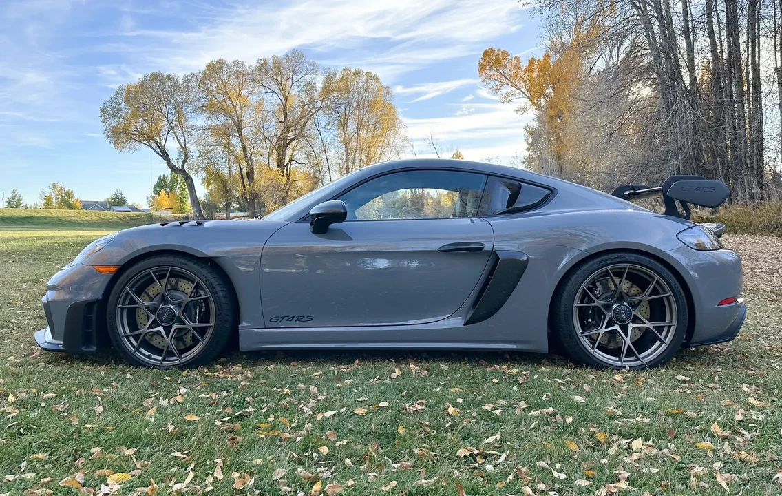 2023 Porsche 718 Cayman GT4 RS - Image 3 of 6