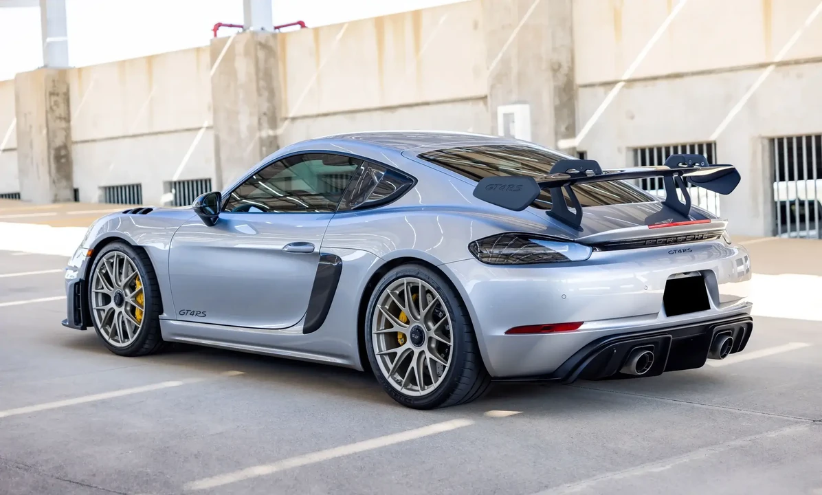 2023 Porsche 718 Cayman GT4 RS - Image 4 of 6