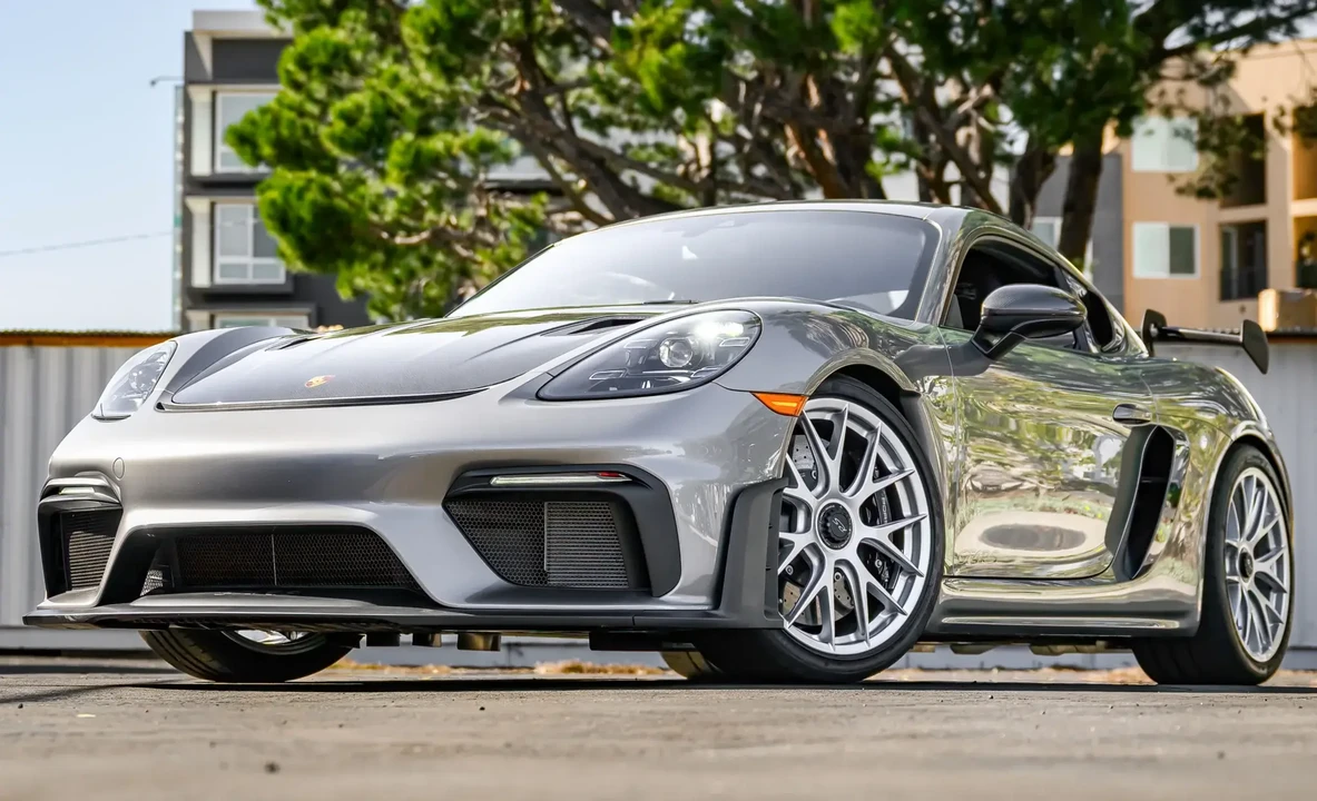 2023 Porsche 718 Cayman GT4 RS - Image 3 of 6