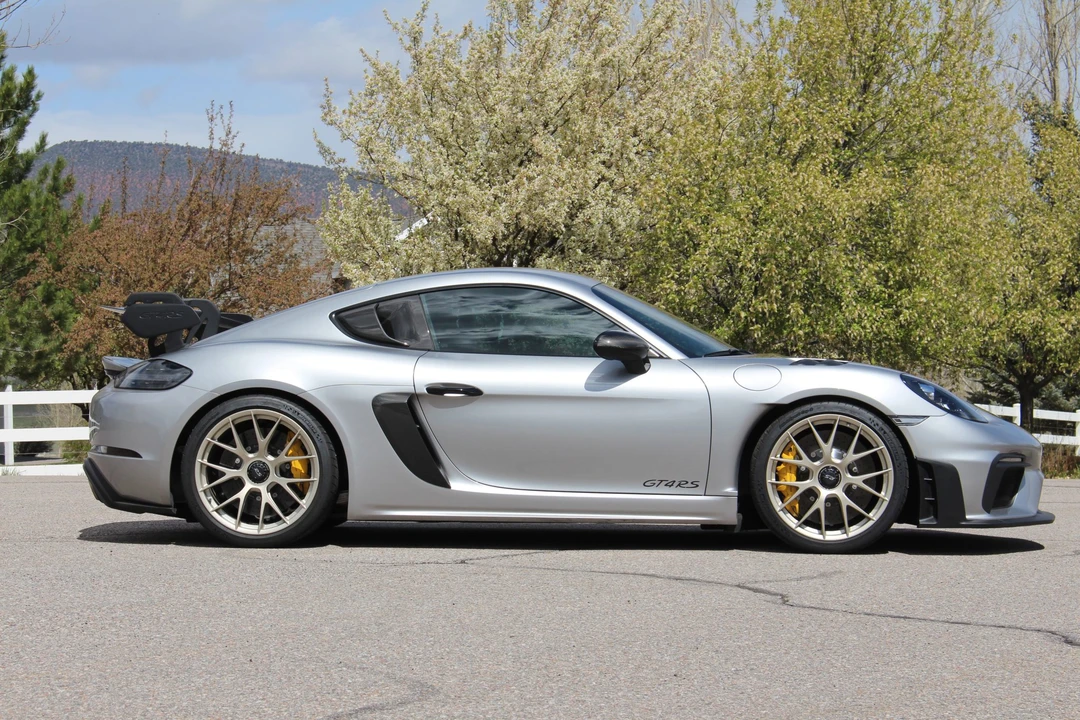 2023 Porsche 718 Cayman GT4 RS - Image 28 of 31