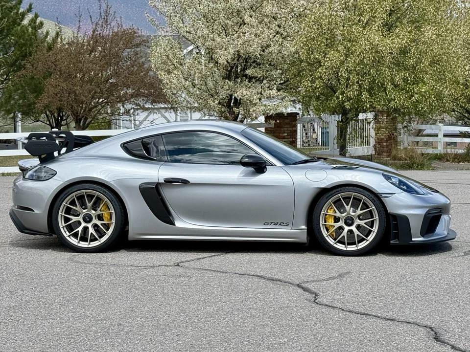 2023 Porsche 718 Cayman GT4 RS - Image 29 of 31