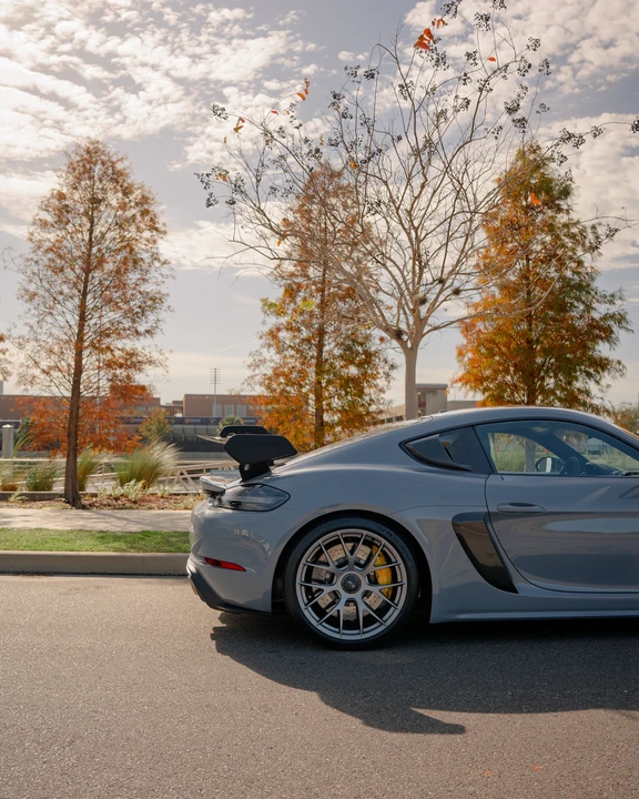 2023 Porsche 718 Cayman GT4 RS - Image 18 of 31