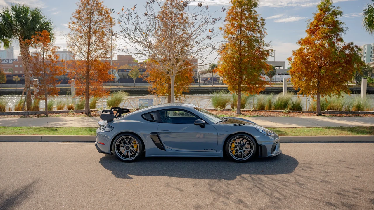 2023 Porsche 718 Cayman GT4 RS - Image 5 of 31