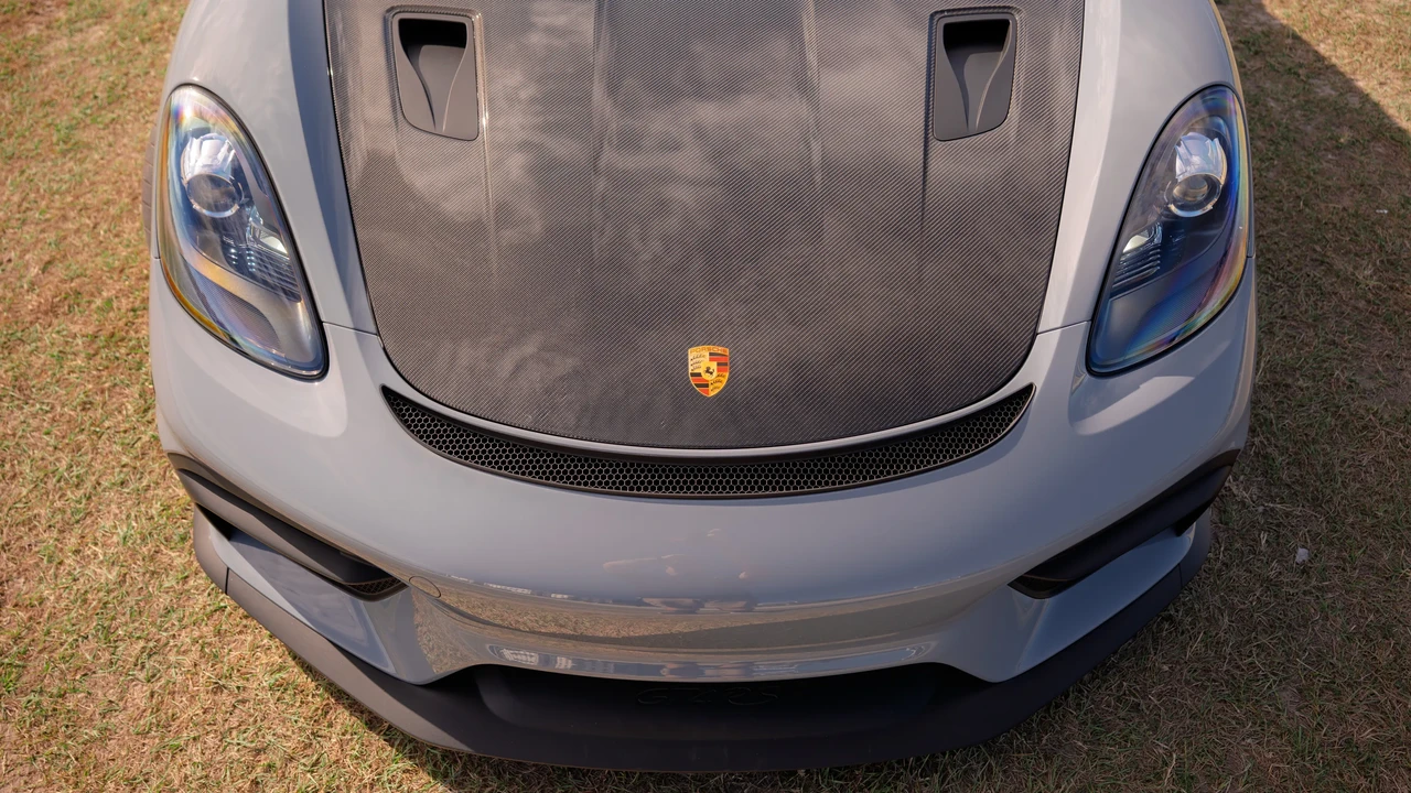 2023 Porsche 718 Cayman GT4 RS - Image 16 of 31