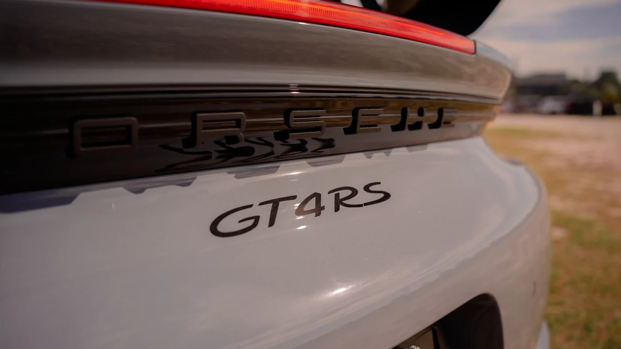 2023 Porsche 718 Cayman GT4 RS - Image 25 of 31