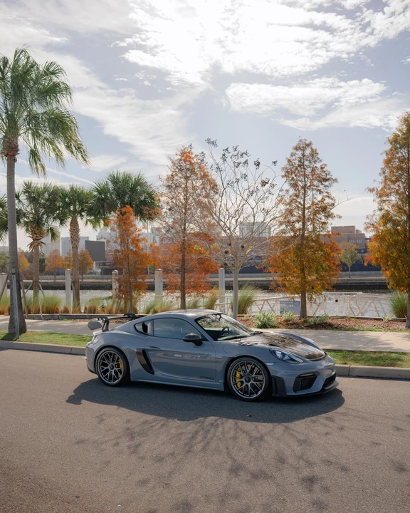 2023 Porsche 718 Cayman GT4 RS - Image 7 of 31