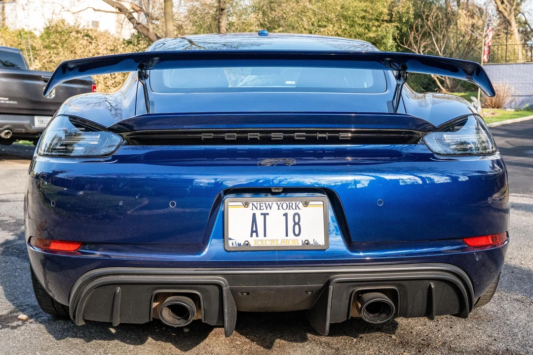 2023 Porsche 718 Cayman GT4 - Image 5 of 31