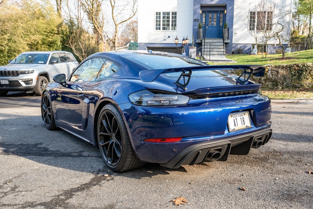 2023 Porsche 718 Cayman GT4 - Image 8 of 31