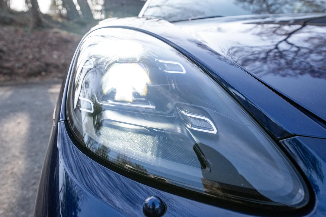2023 Porsche 718 Cayman GT4 - Image 13 of 31