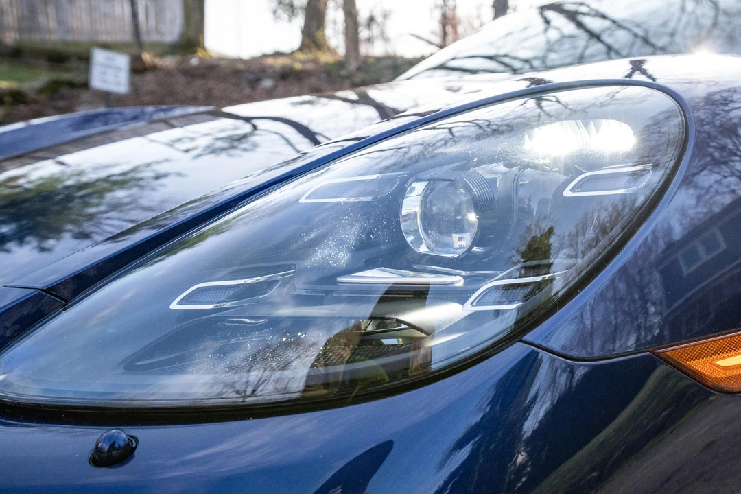 2023 Porsche 718 Cayman GT4 - Image 25 of 31