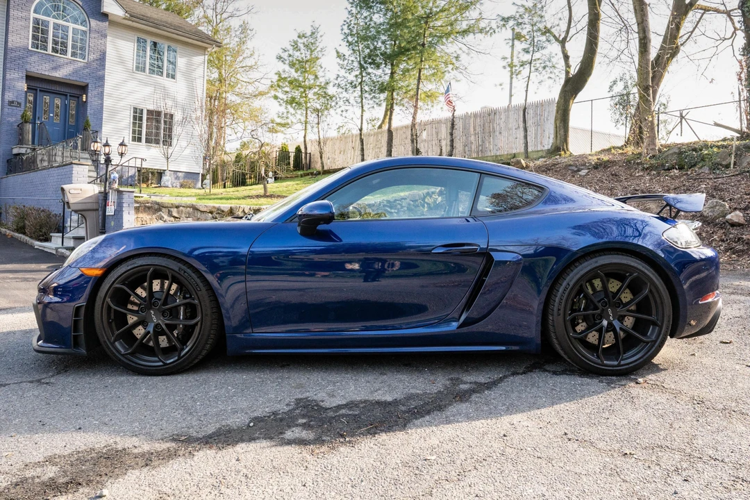 2023 Porsche 718 Cayman GT4 - Image 3 of 31