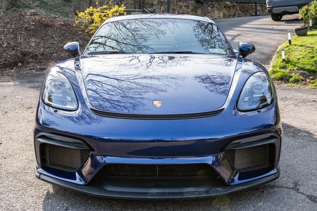 2023 Porsche 718 Cayman GT4 - Image 2 of 31