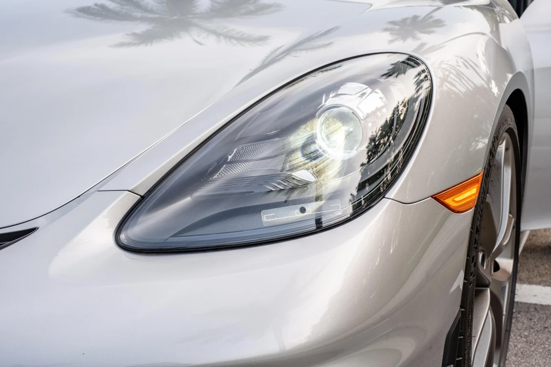 2023 Porsche 718 Cayman GT4 - Image 13 of 31