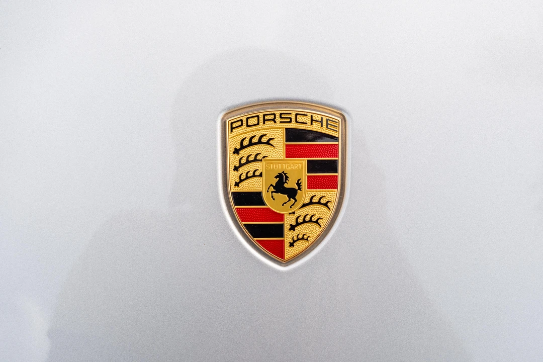 2023 Porsche 718 Cayman GT4 - Image 10 of 31