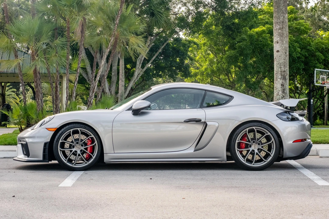 2023 Porsche 718 Cayman GT4 - Image 6 of 31