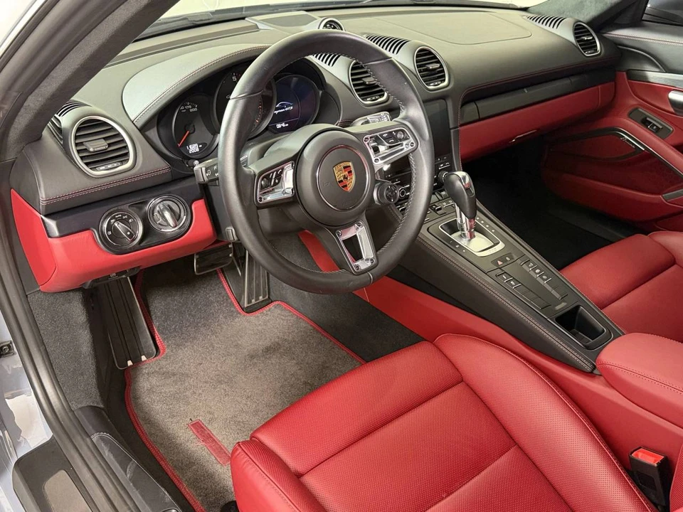 2023 Porsche 718 Cayman GTS 4.0 - Image 4 of 5